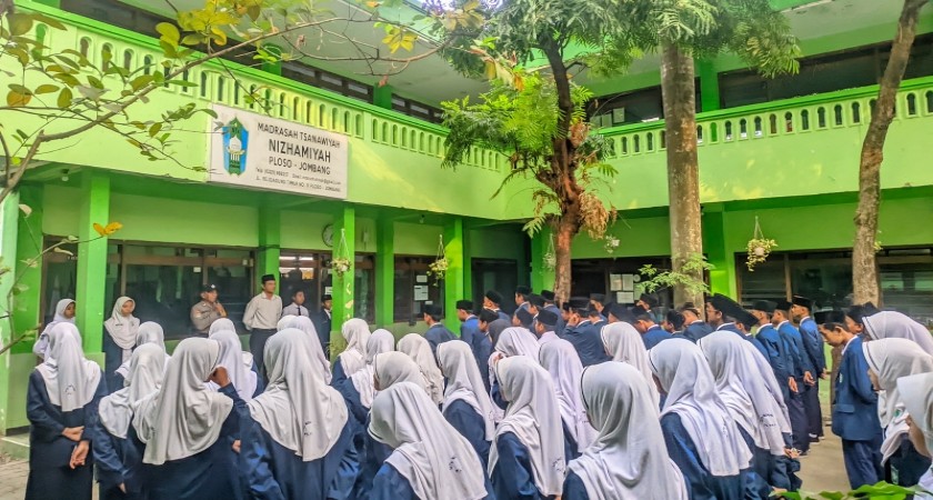 SINERGI DENGAN POLSEK PLOSO