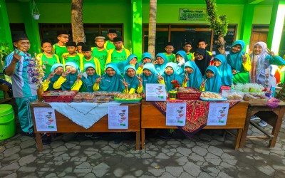 Market Day 2 Membentuk Karakter Enterpreneur Religius Yang Mandiri